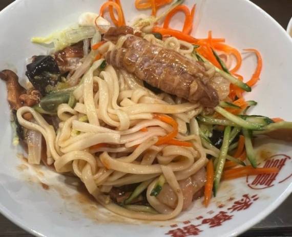 添万喜天津三鲜捞面