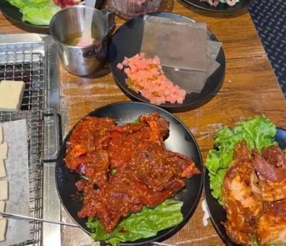 云烧小豆腐云贵特色烤肉