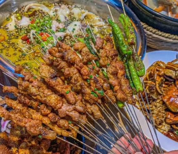 泉赢烧烤大排档