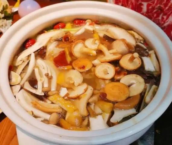 花与菌野生菌火锅