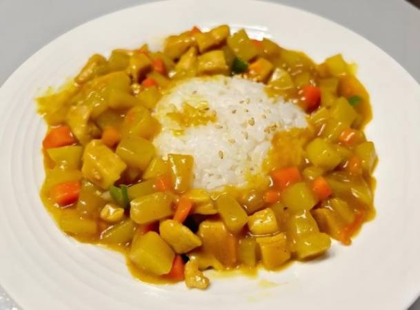 咖喱鸡肉饭