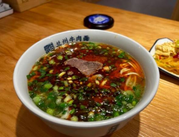 花临兰州牛肉面