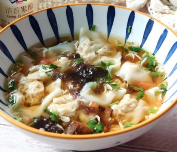 上海青猪肉馄饨