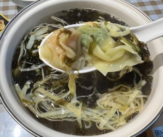 郑阿姨特色馄饨