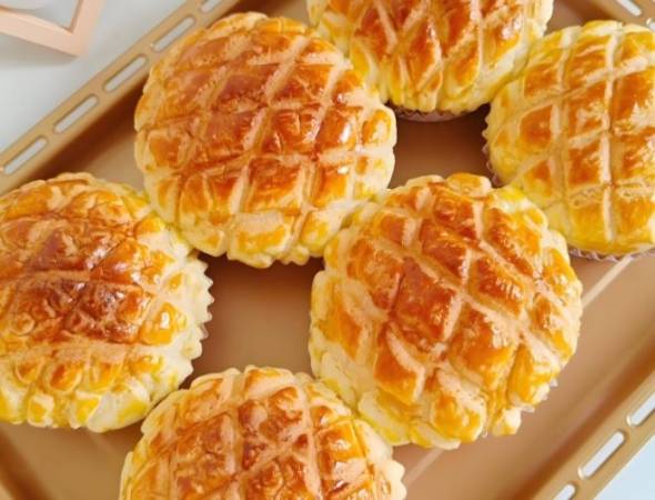 正宗酥皮菠萝包