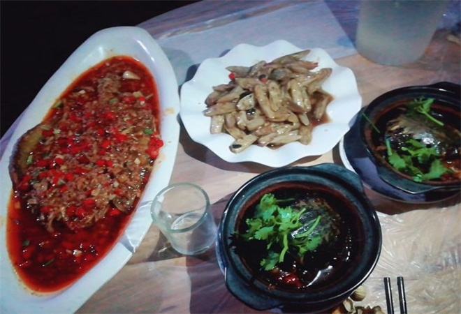 小伍强食府加盟
