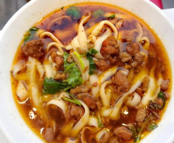 杨斗家刀削面辣菜王