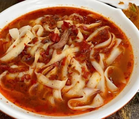 杨斗家刀削面辣菜王