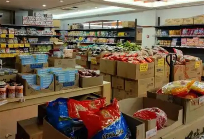 社區(qū)零食折扣倉(cāng)加盟
