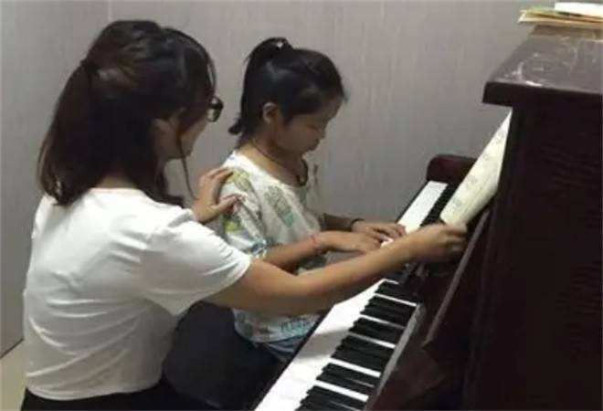 钢琴培训学校