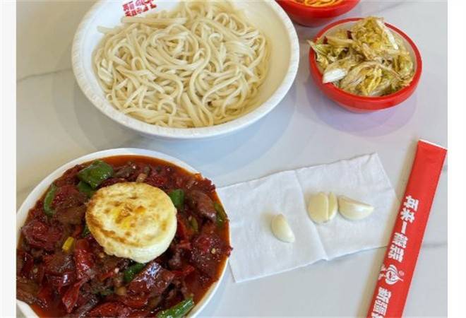 再来一瓣蒜新疆拌面