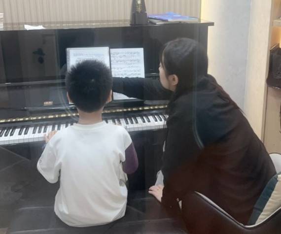 钢琴培训中心