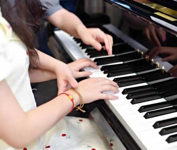钢琴培训中心