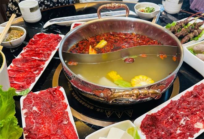 潮牛匠潮汕鲜牛肉火锅
