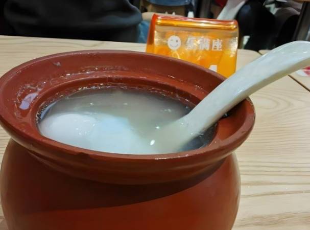 乐满座拌粉瓦罐汤