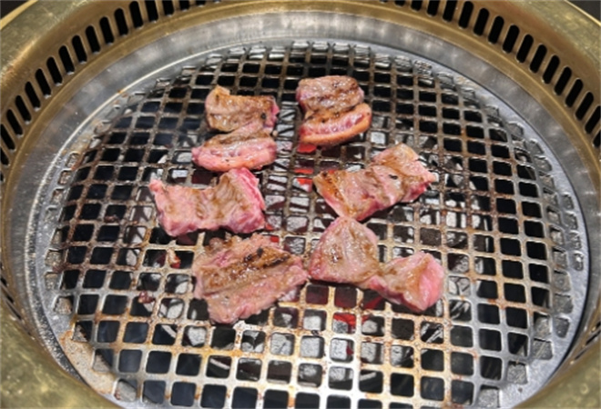 巖冶屋炭火和牛烤肉加盟 巖冶屋炭火和牛烤肉加盟