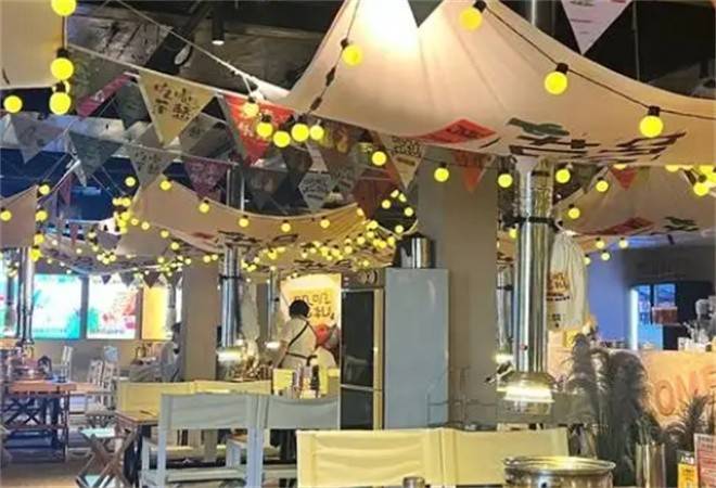 叽叽扎扎烤肉场