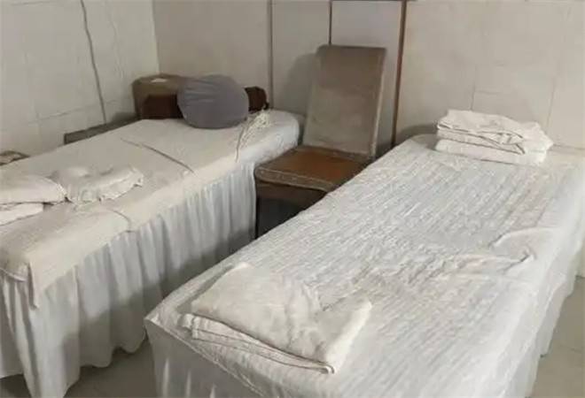 小型推拿按摩店