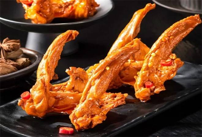 特卤力椒麻鸭锁骨