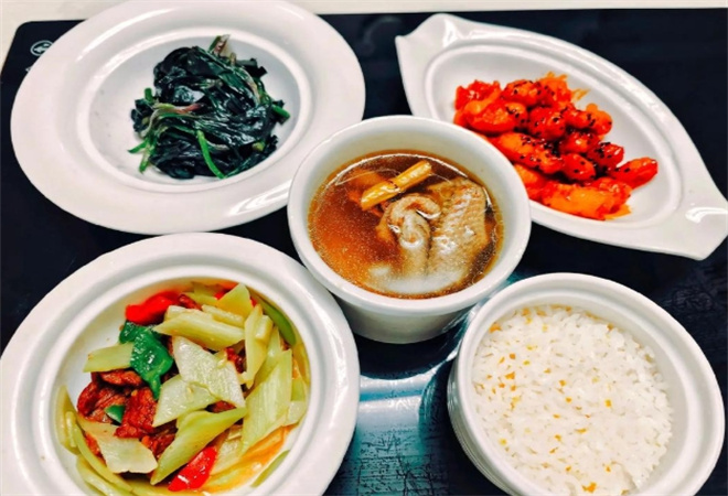 百湯記月子餐