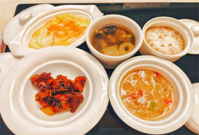 百湯記月子餐加盟