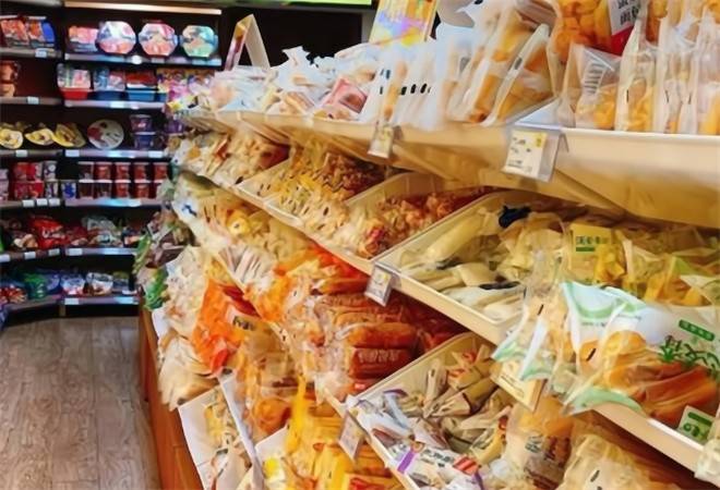 恰同学零食铺子