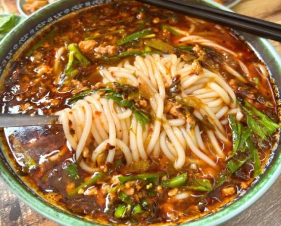 知凉道木姜子小锅米线