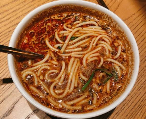 知凉道木姜子小锅米线