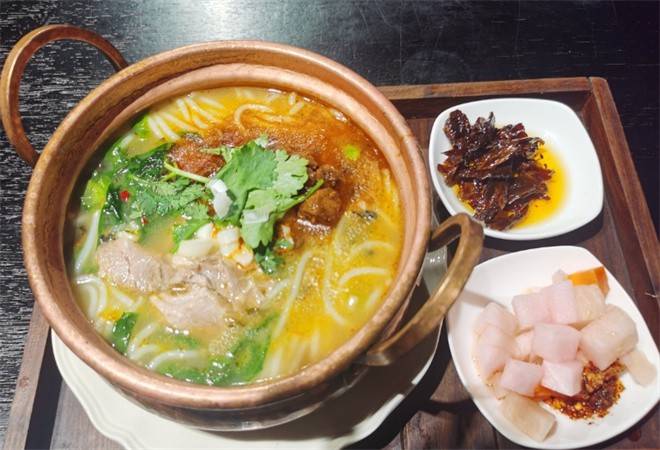 八大祥过桥米线