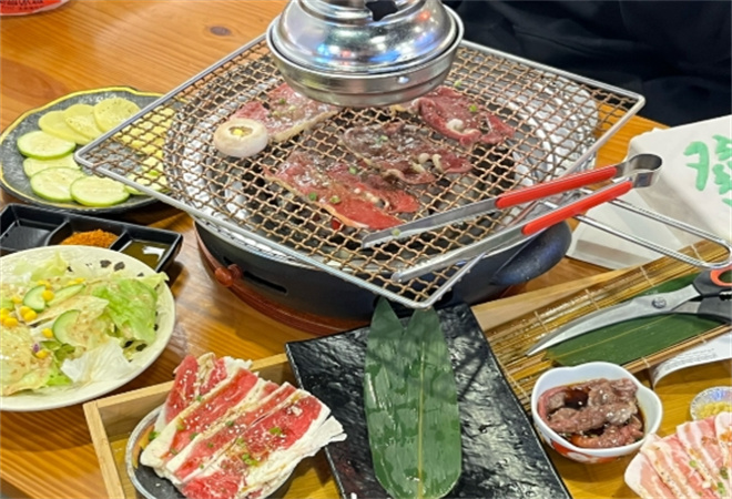 小竹家炭火烤肉