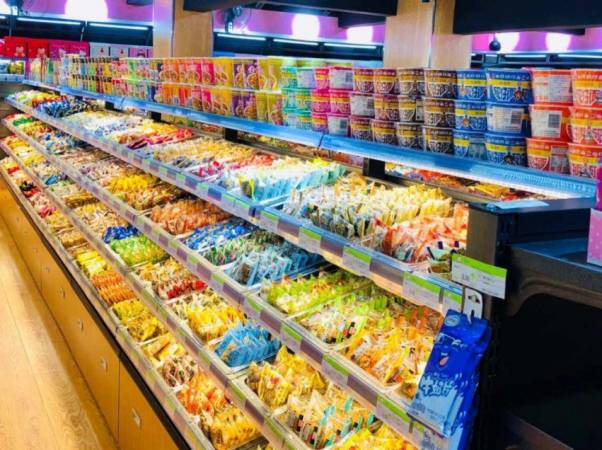 开心码头量贩零食