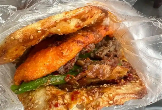饼呱呱烧饼夹里脊