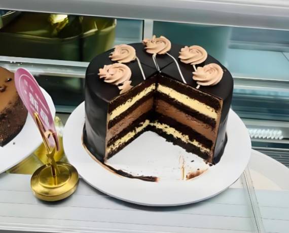 匡朵厚乳酪裸蛋糕