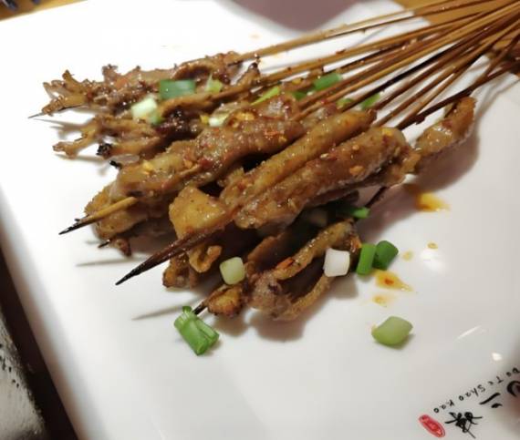 范二妹独特烧烤夜宵城