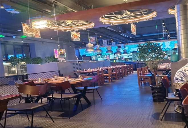 破路边烧烤工厂