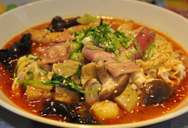 张氏姊妹麻辣烫