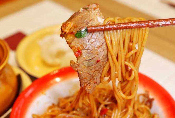 小粉斋南昌拌粉