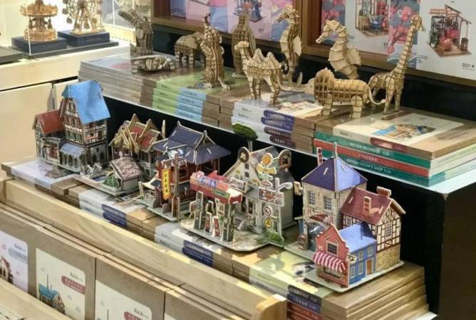 义乌两元店百货