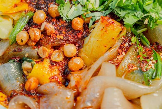 东北老式黏糊麻辣烫