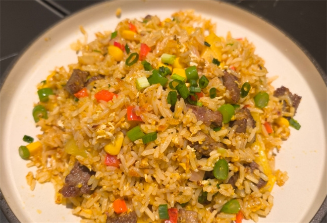 紅燒牛肉炒飯