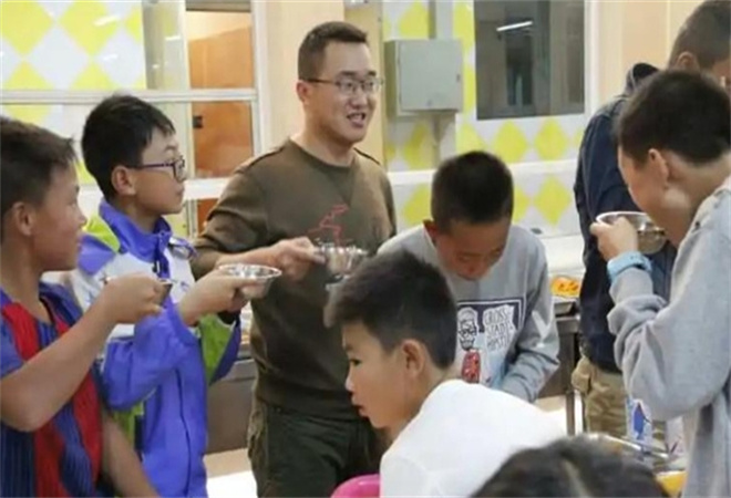 李校来啦加盟