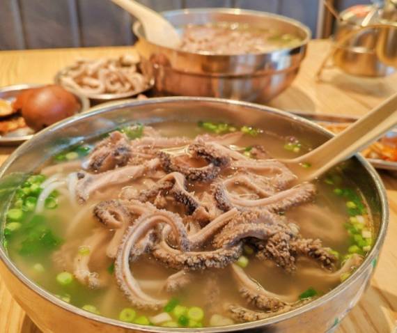醉羊头全羊汤锅米线