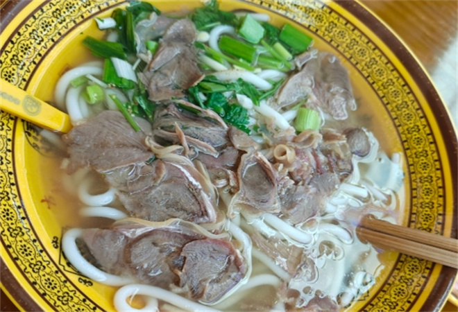长领岗特色羊肉米粉