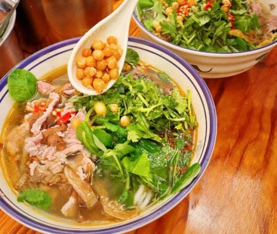 王嘎子生烫鲜肉米线