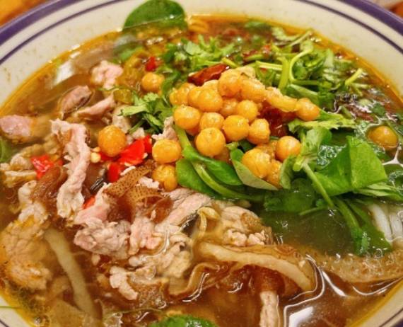 王嘎子生烫鲜肉米线