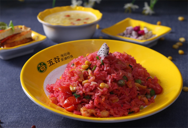 五谷易拉罐茶油炒飯