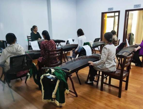 古筝培训班机构