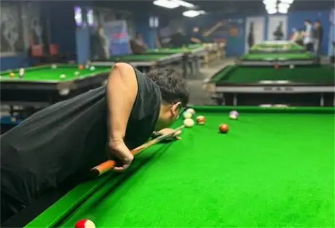 鼎冠台球 鼎冠台球