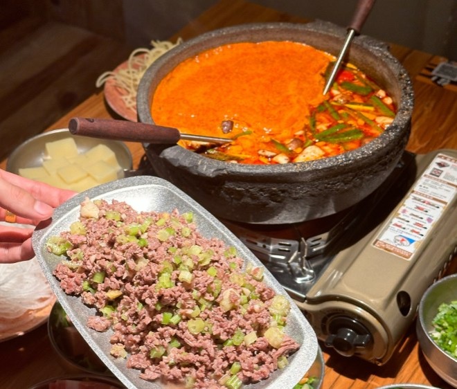 奪多山貴州酸湯牛肉火鍋加盟