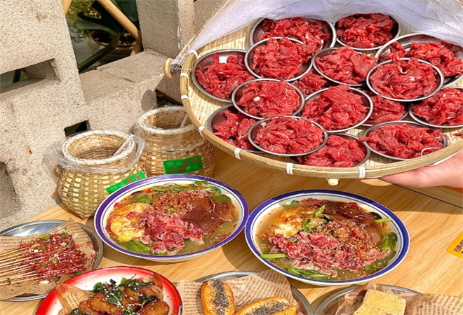 排隊王生燙牛肉米線加盟